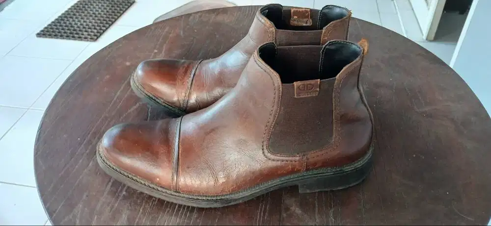 Jual Sepatu boot pria kulit asli merk Democrata made in Brazil size 42