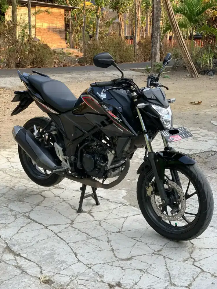Dijual Honda CB150R Tahun 2016