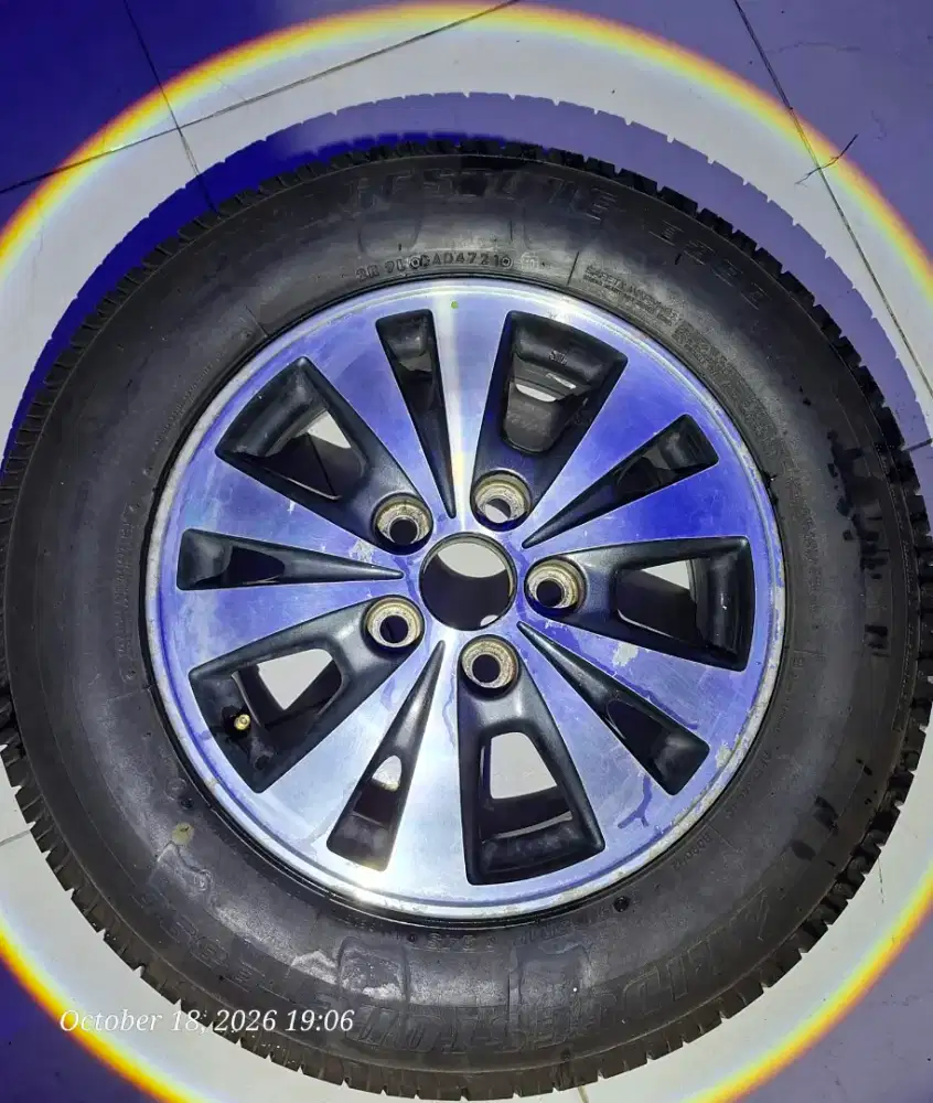 Velg dan Ban serep innova 2015