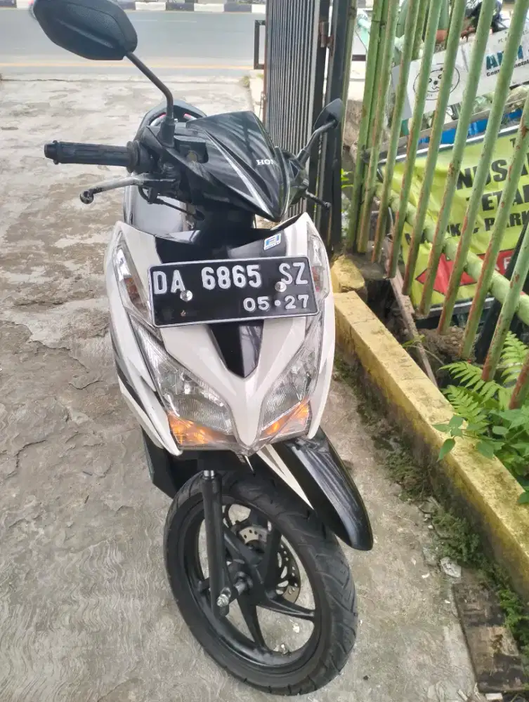Jual motor Vario 125 tahun 2012