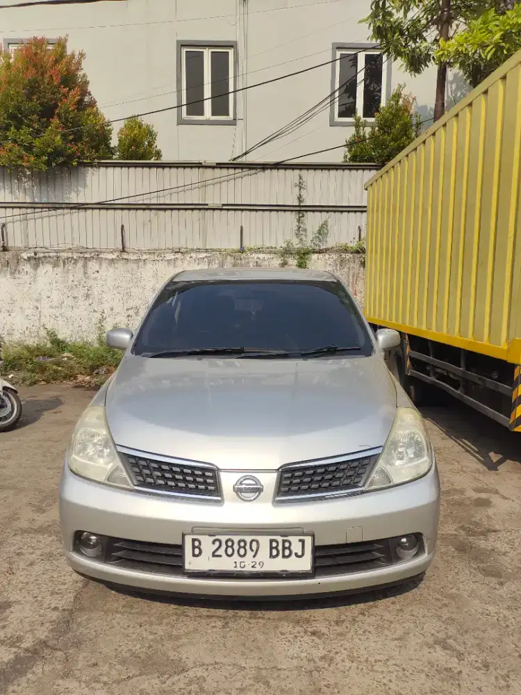 Nissan Latio 1.800cc 2006