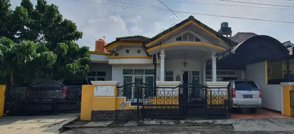 DIJUAL RUMAH POLYGON PALEMBANG | LT 288 m², LB 200 m² | NETT 1,3 M