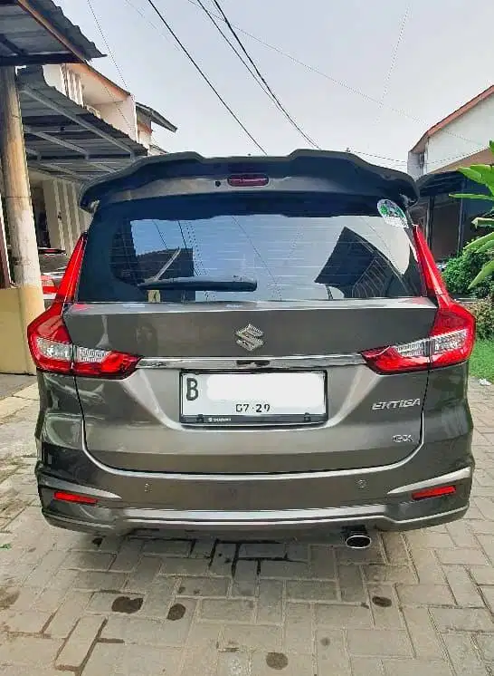 JUAL MOBIL LOW KILOMETER & RAWATAN