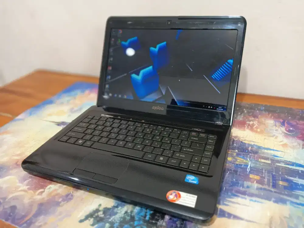 Laptop Axio Neon HNM intel Pentium Dual Core (4/500GB) 14 inch MULUSS