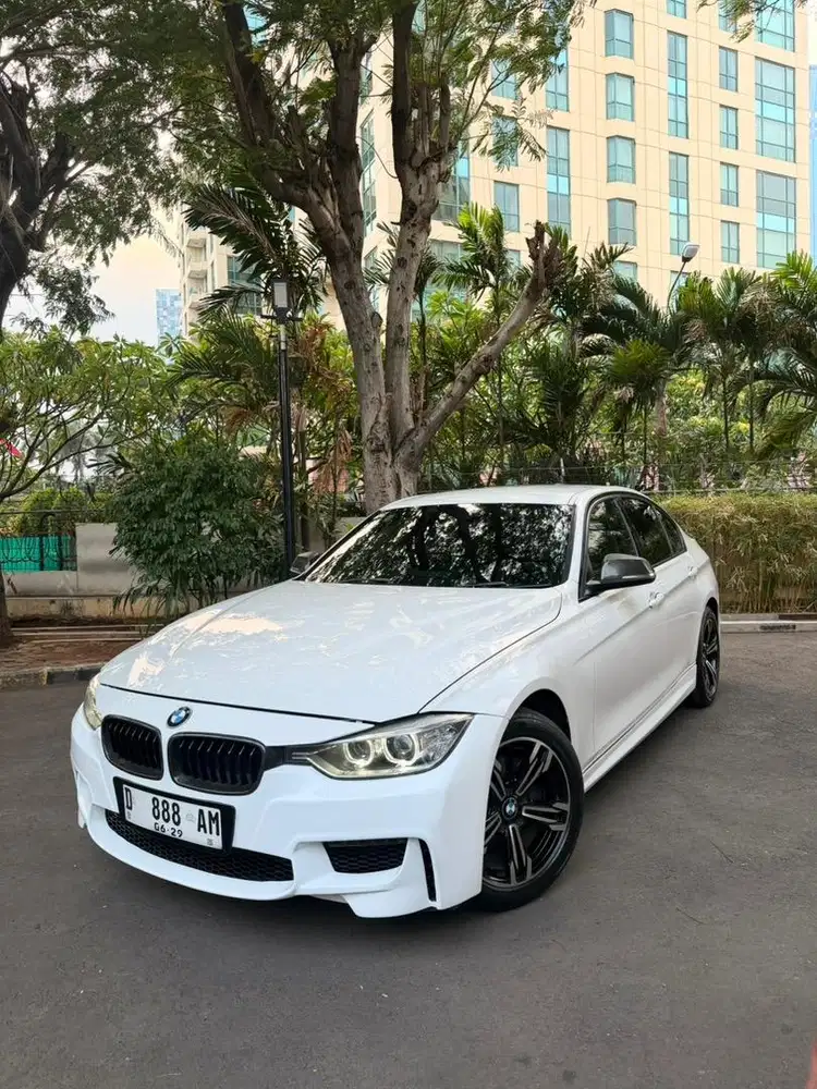 BMW F30 320i Msport Plat Cantik Low KM 15rb