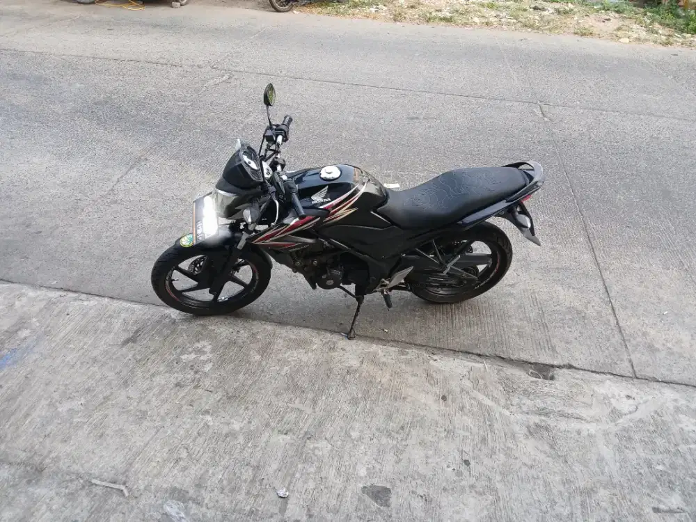 CB150R old (jarang pakai)