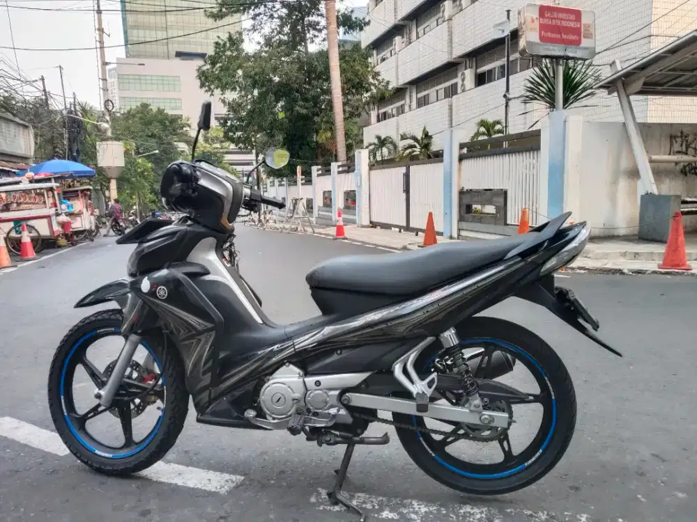 Bismilah jual Jupiter ss kumplit mesin halus tingal pake aj mtap
