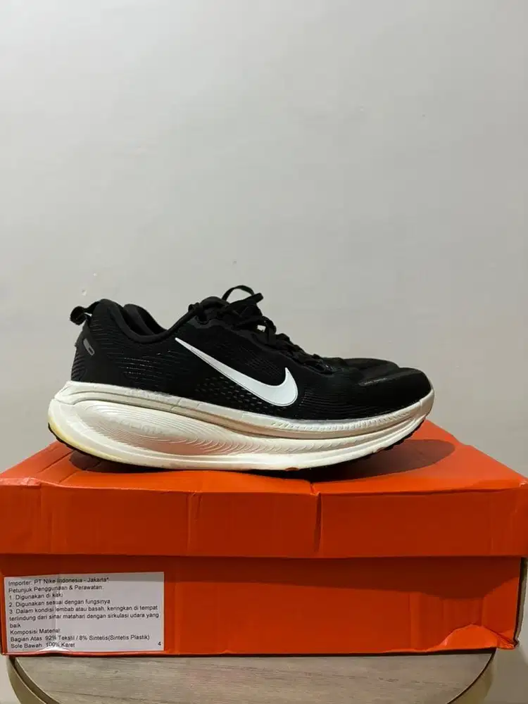 Sepatu Nike Vomero 18 Original