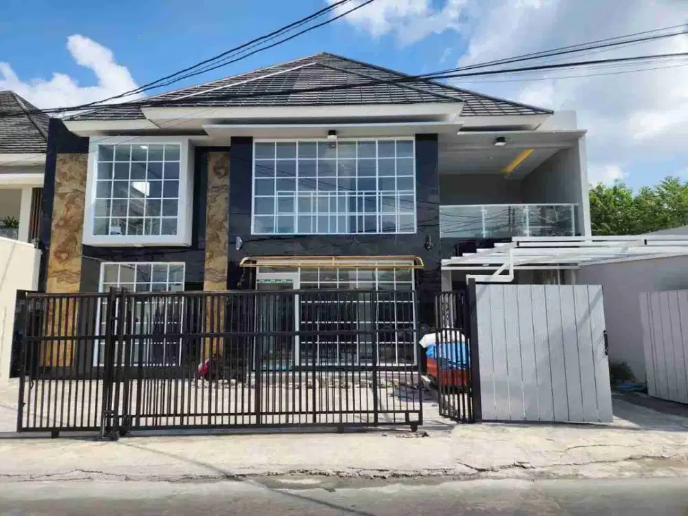 DIJUAL KOST EKSKLUSIF PREMIUM 73 KAMAR FULL PENGHUNI & FURNISHED 
LOKASI RING 1 KAMPUS UII PUSAT