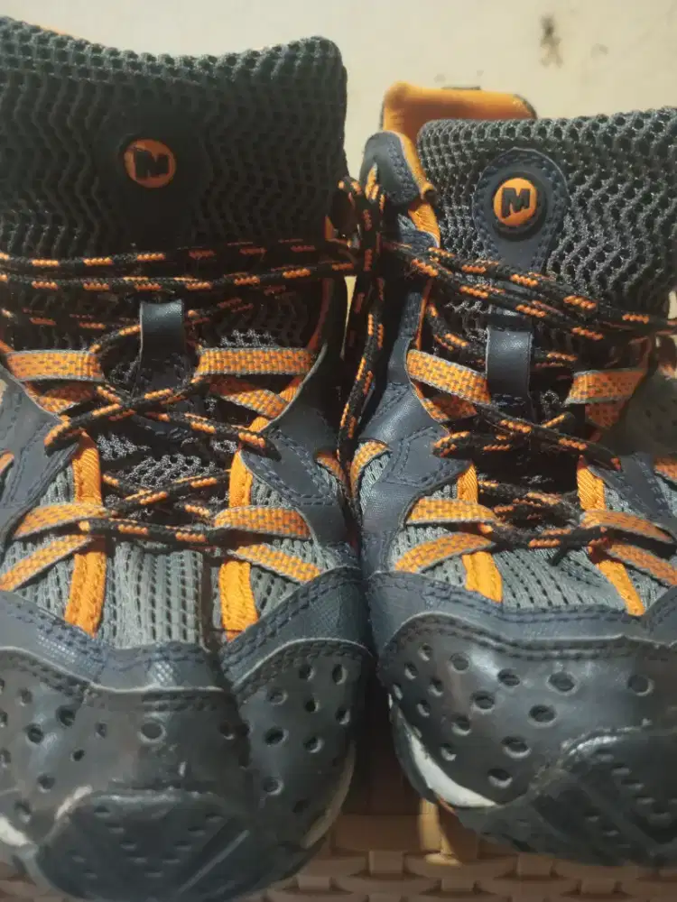 Sepatu Outdoor Borongan