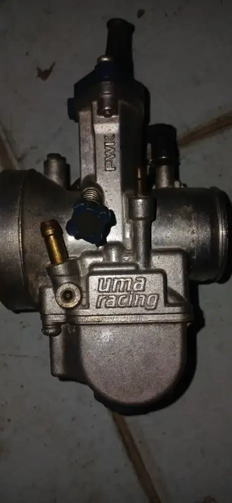 Uma Racing PWK 32