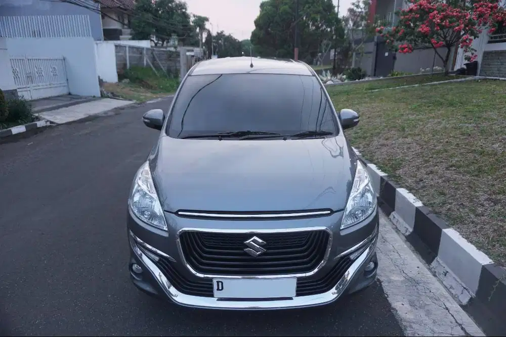 SUZUKI Ertiga DREZA 1.4 AT ISTIMEWA Milik Pribadi an Sendiri