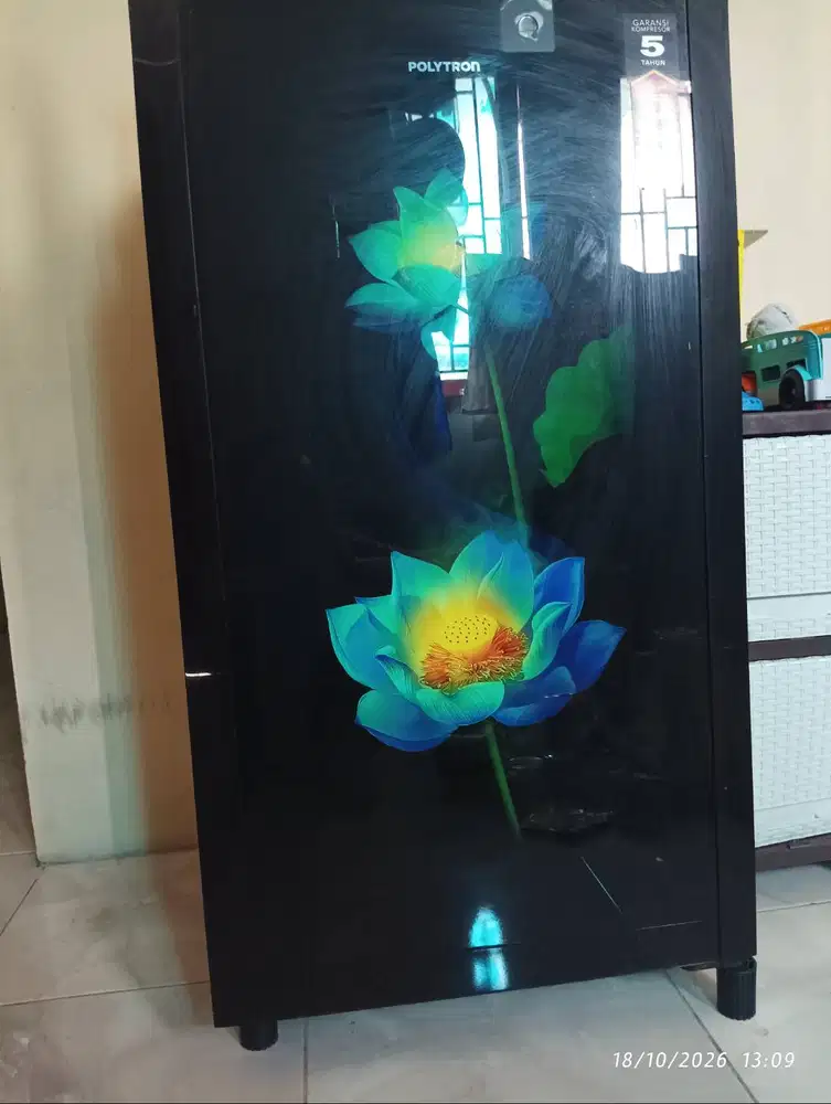 Kulkas Polytron satu pintu