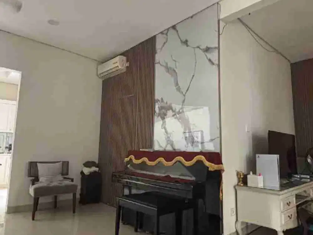 Dijual sgt murah rumah rapih siap huni di Residence One-Bsd City(SHM)