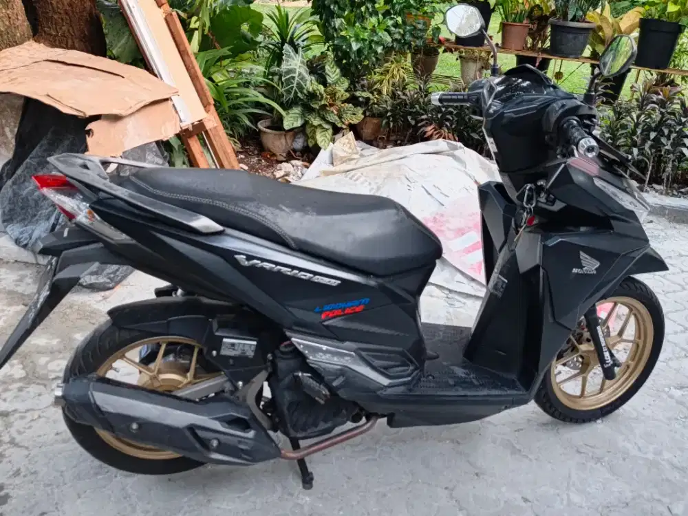 Vario 150 led old 2017