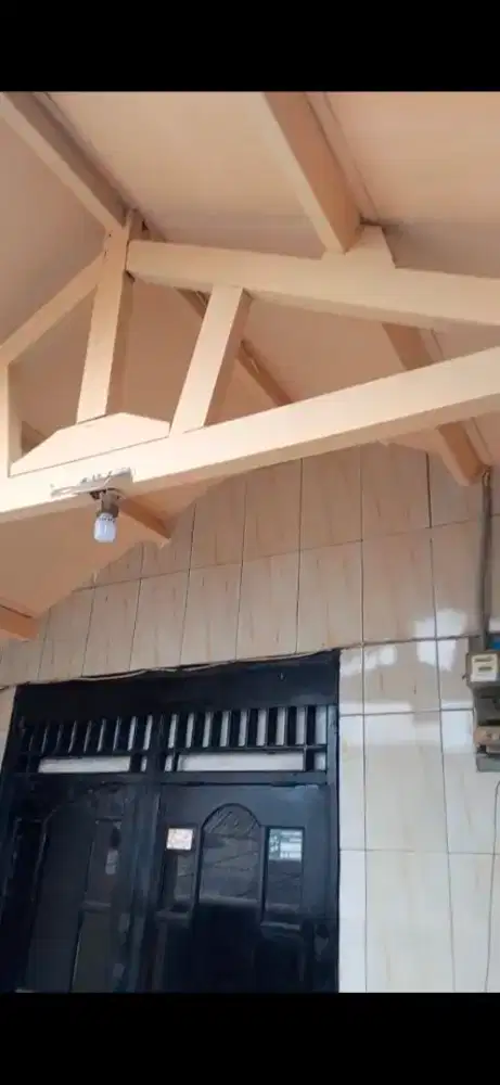 Dijual butuh Rumah model kontrakan