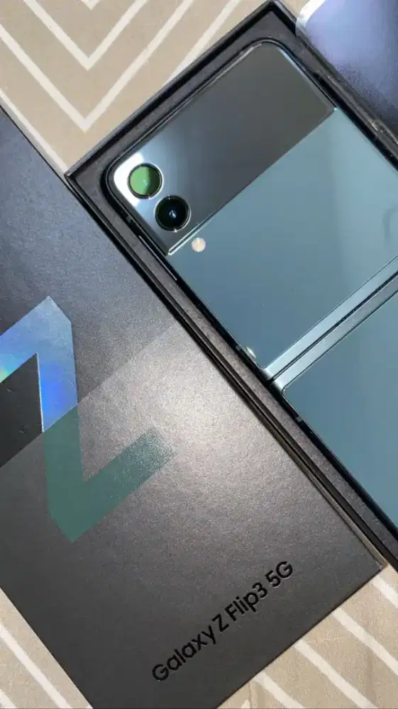 Samsung galaxy z flip3