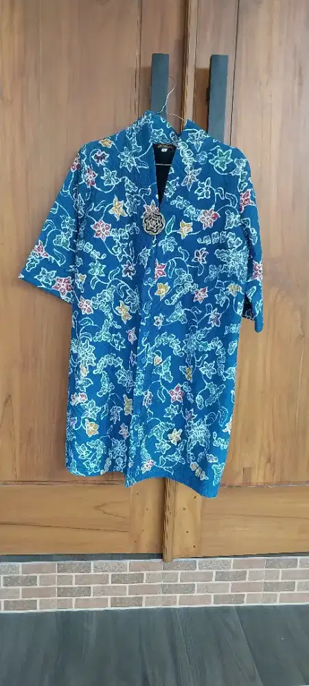 Baju batik kerja