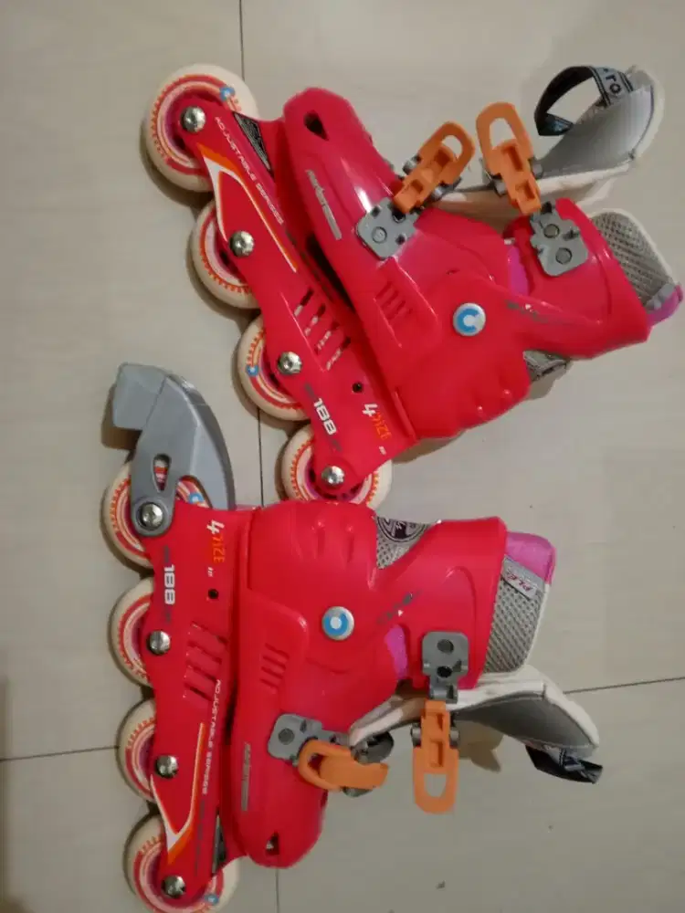 Sepatu roda size33