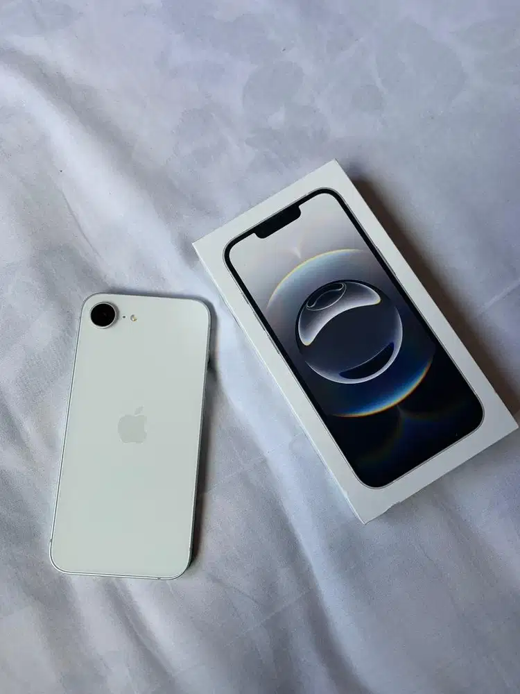 Apple iPhone 16e White resmi garansi 6/27