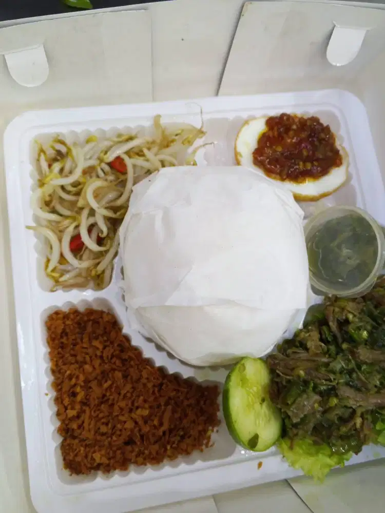 Paket Nasi Box Enak, Halal & Higienis Tangerang Selatan
