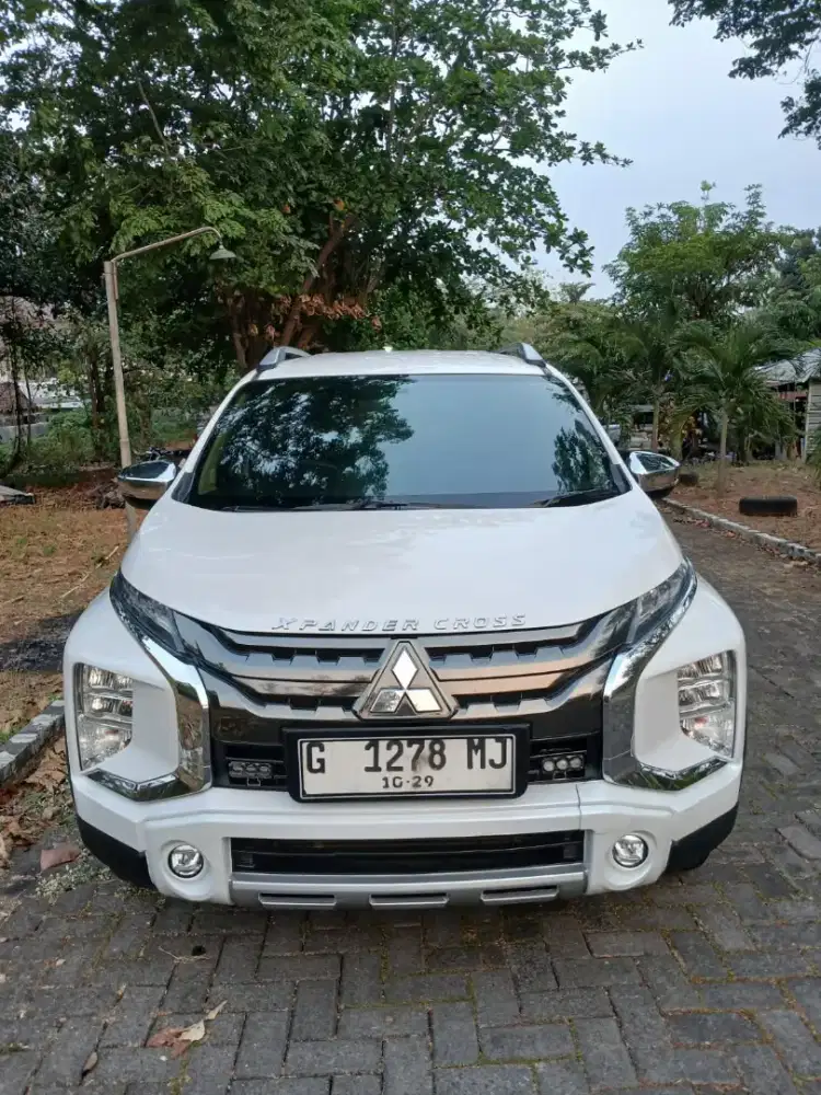 Xpander cross premium 2019