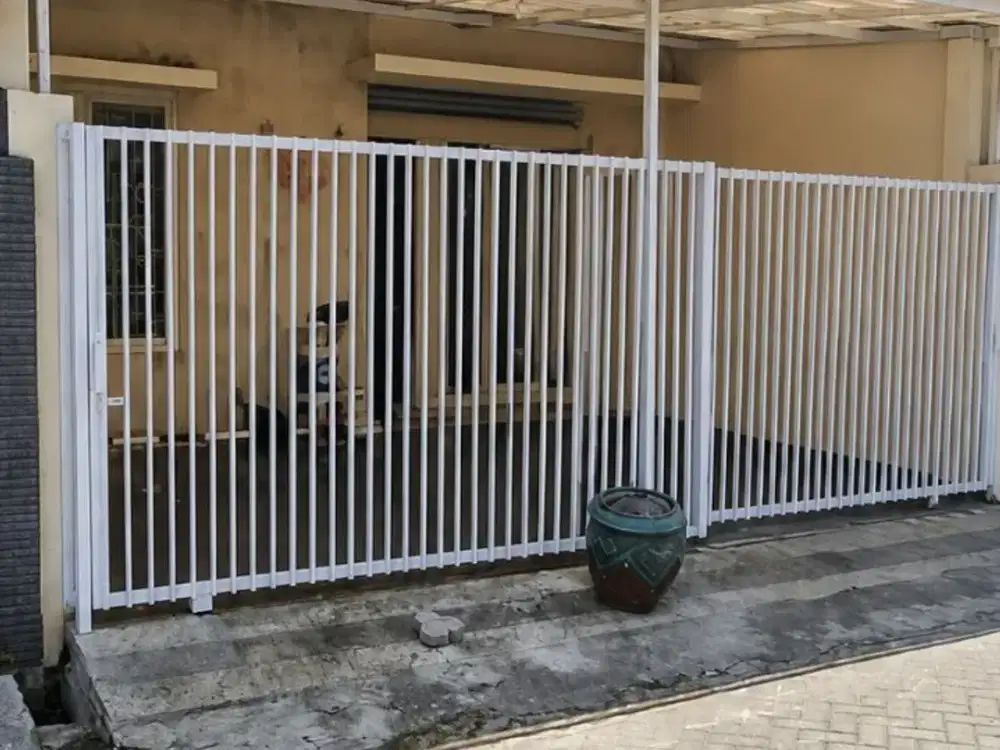 Dijual Rumah di Jalan Simpang Darmo Permai Selatan Surabaya