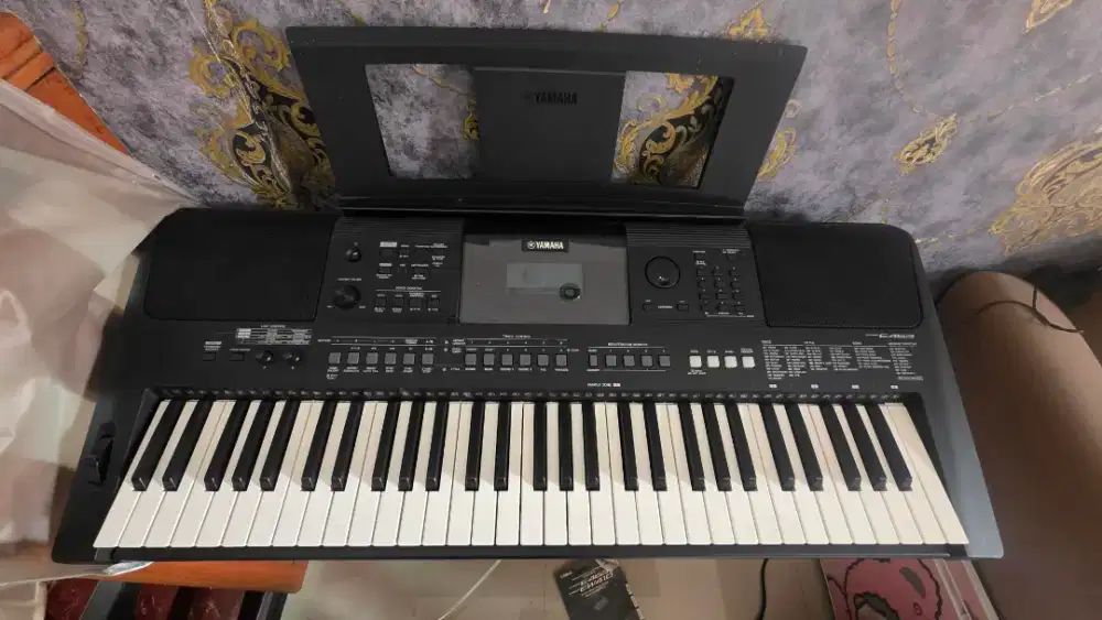 Keyboard Yamaha PSR E463