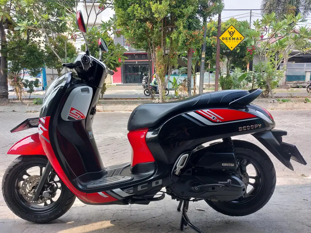 (DP 500)‼️ Plat B TangKot Scoopy Sporty Hitam Merah 2023 Cash Kredit