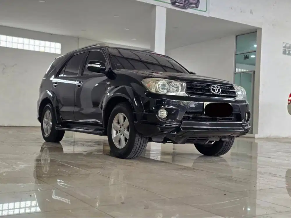 (TDP 18 JUTA) Toyota Fortuner 2.7 G Luxury Bensin AT Matic 2009