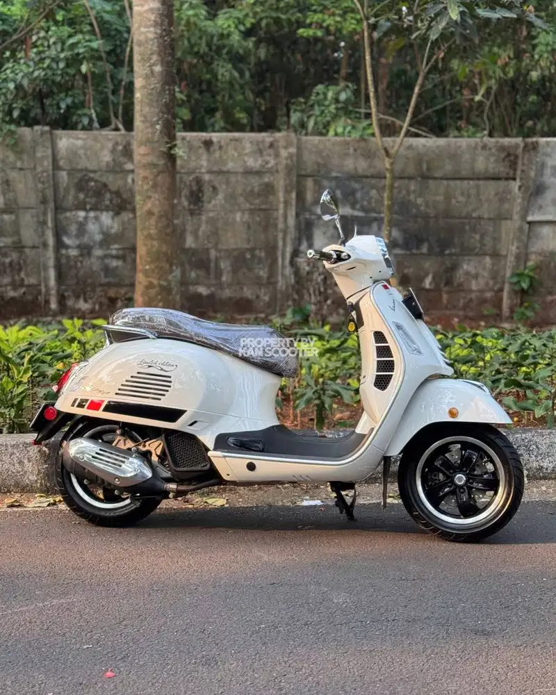JUAL MURAH VESPA GTS 150 iGET ABS FACELIFT 2021 MULUS