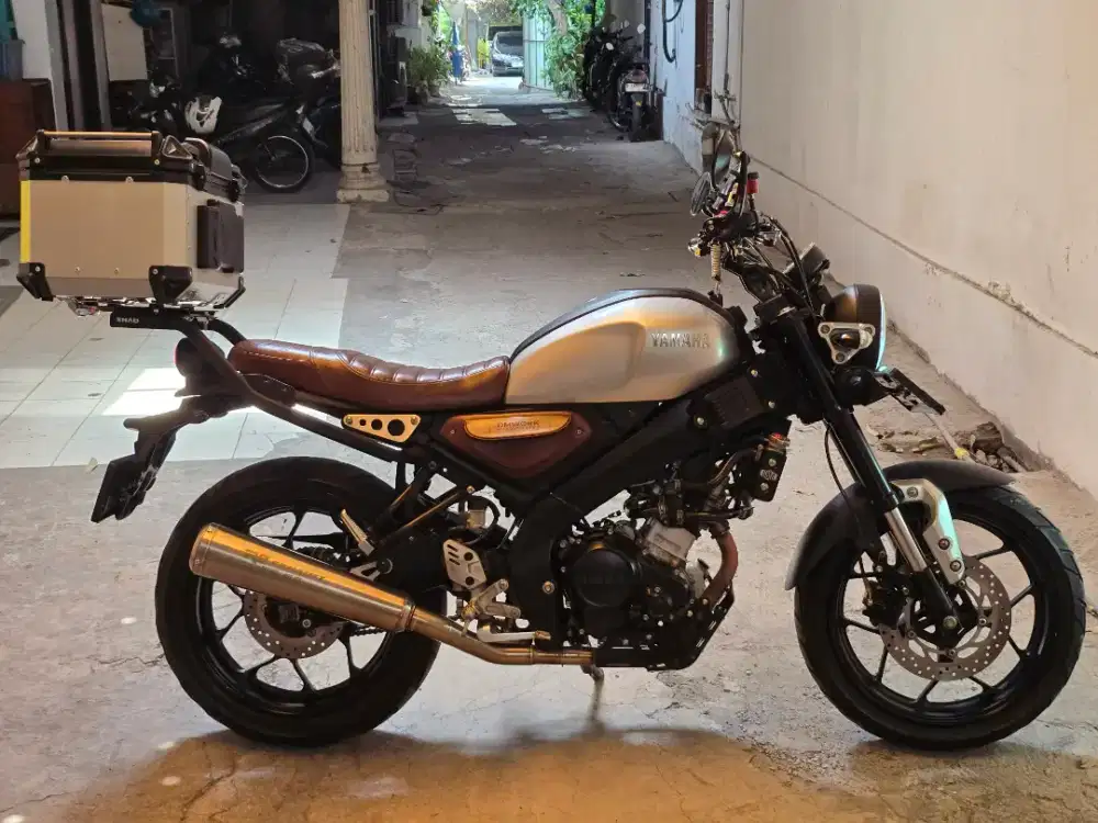 Yamaha XSR 183 - Silver 2021
