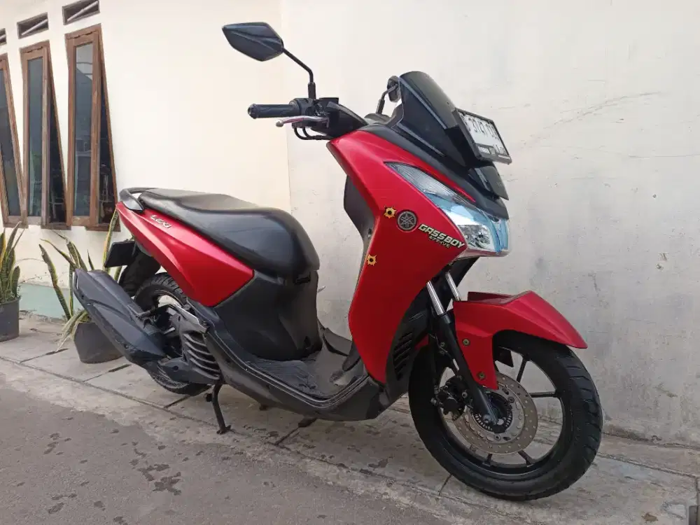 Yamaha Lexi 2018 lengkap bagus