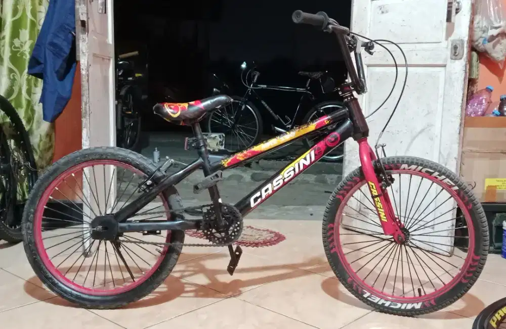 Sepeda bmx bekas