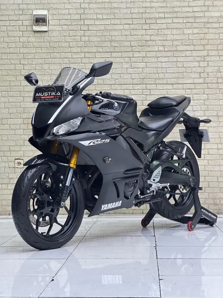 UNIT LANGKA‼️ Yamaha New R25 V2 2019 Black Termurah - Mustika Motoshop