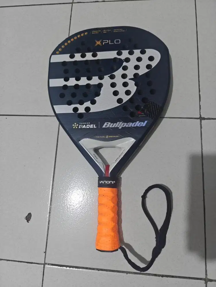 Dijual raket padel sudah direparasi jual murah