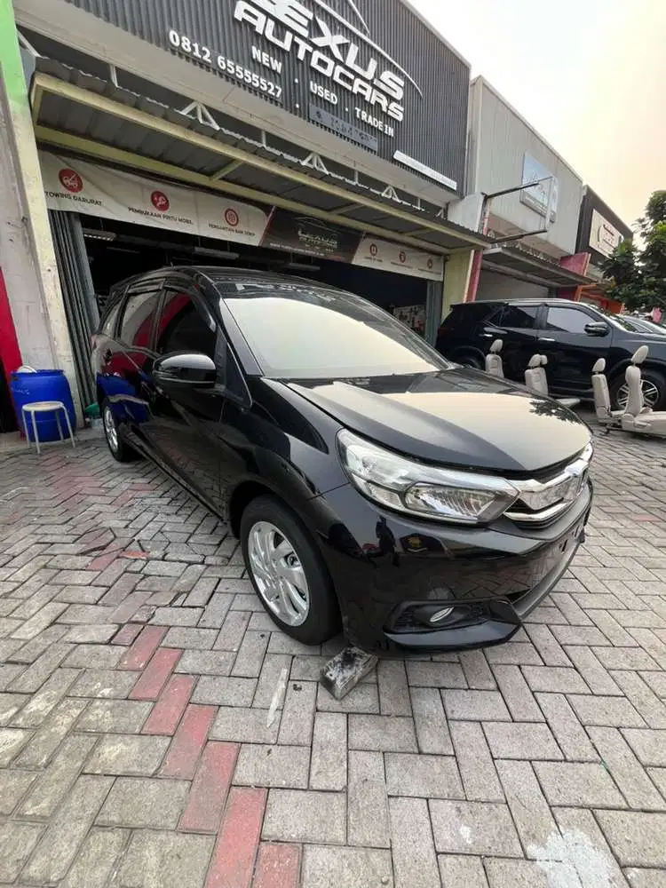 MOBILIO E AT TERMURAH DIPASARAN KONDISI ISTIMEWA NO PR RECORD HONDA