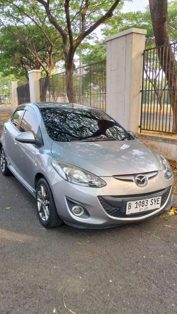Mazda 2 2013 Bensin