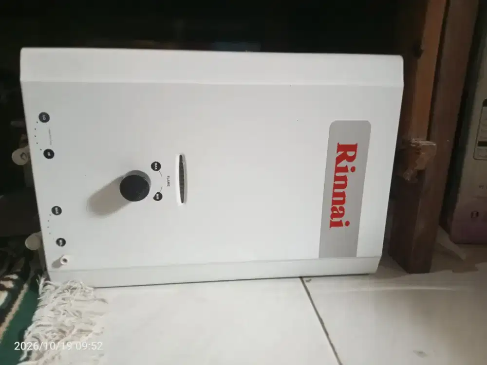Water heater gas