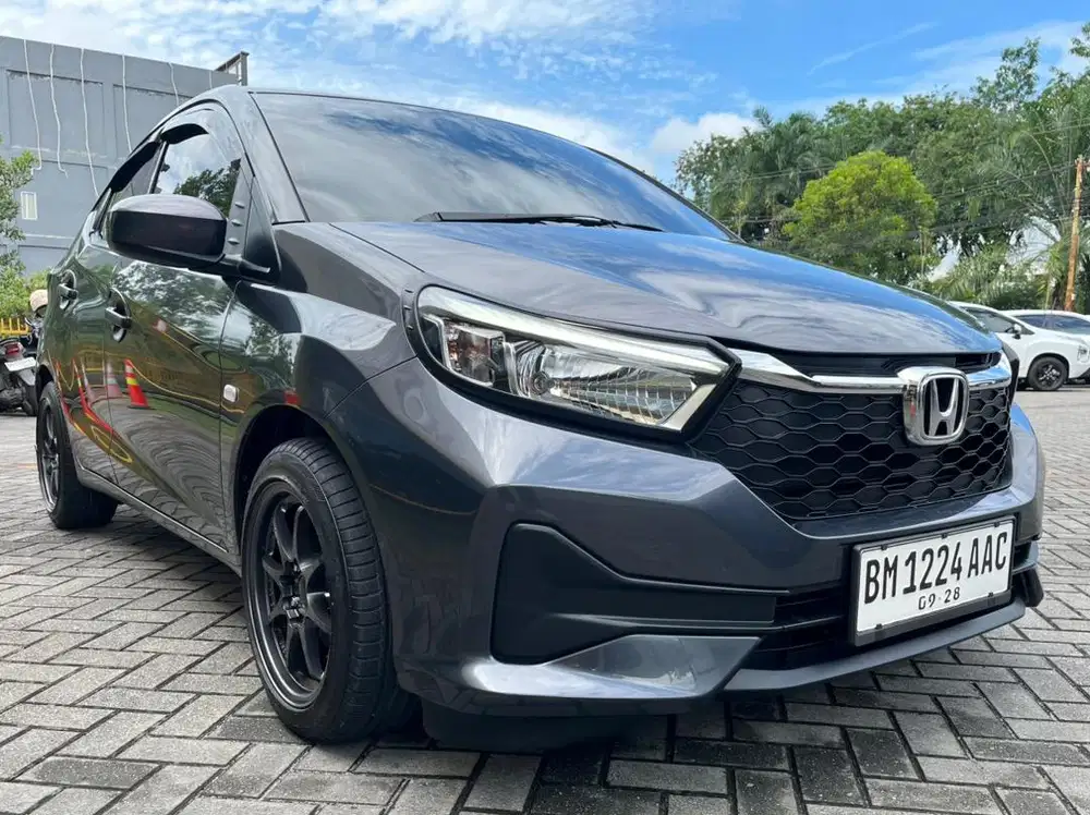 All New Brio 1.2 E AT 2023 KM 15 Ribuan