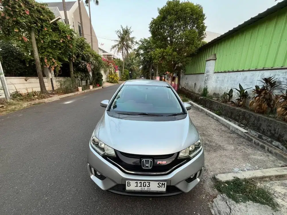 HONDA JAZZ 1.5 RS BENSIN-AT 2015