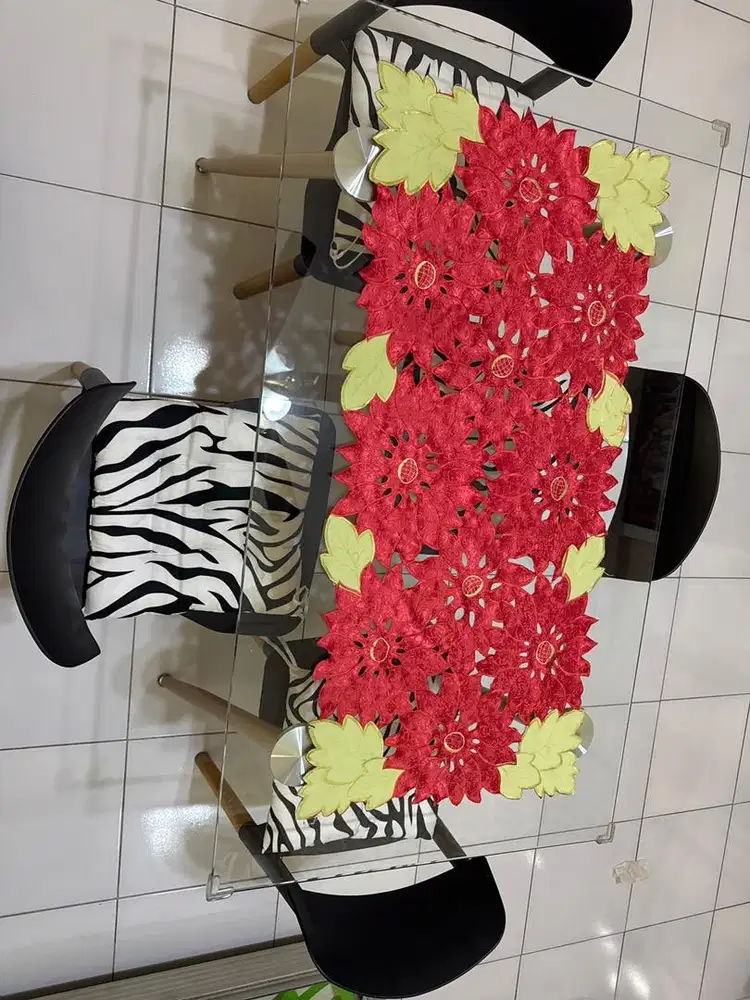 Meja makan 4 set
