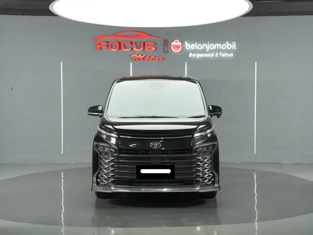 Km 9rb toyota voxy cvt tss 2022 hitam pajak panjang