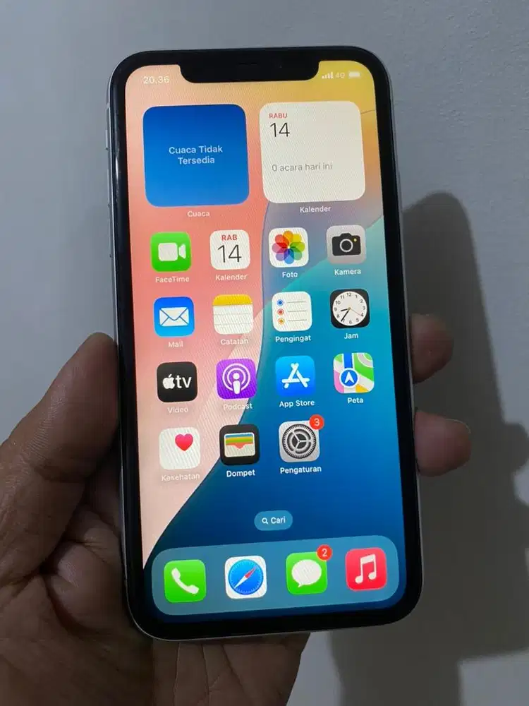 Iphone XR 64gb putih mulus kartu bisa 3utolls hijau semua no minus