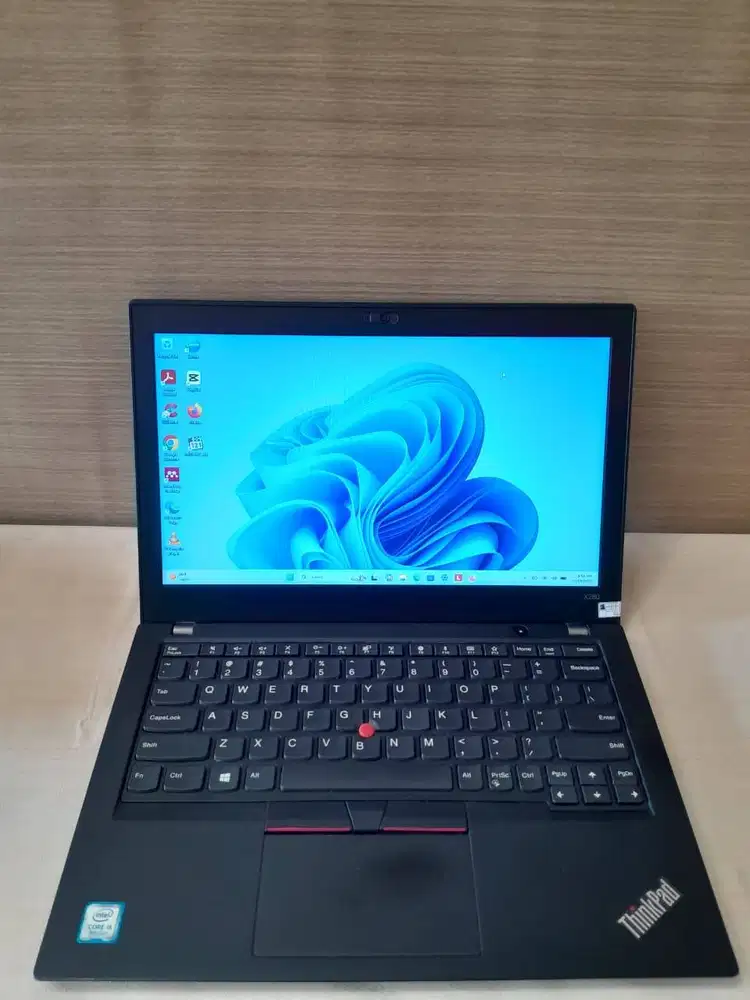 Lenovo X280, Core i5 gen 8, Ram 16GB, SSD 256GB, Layar 12,5inch,