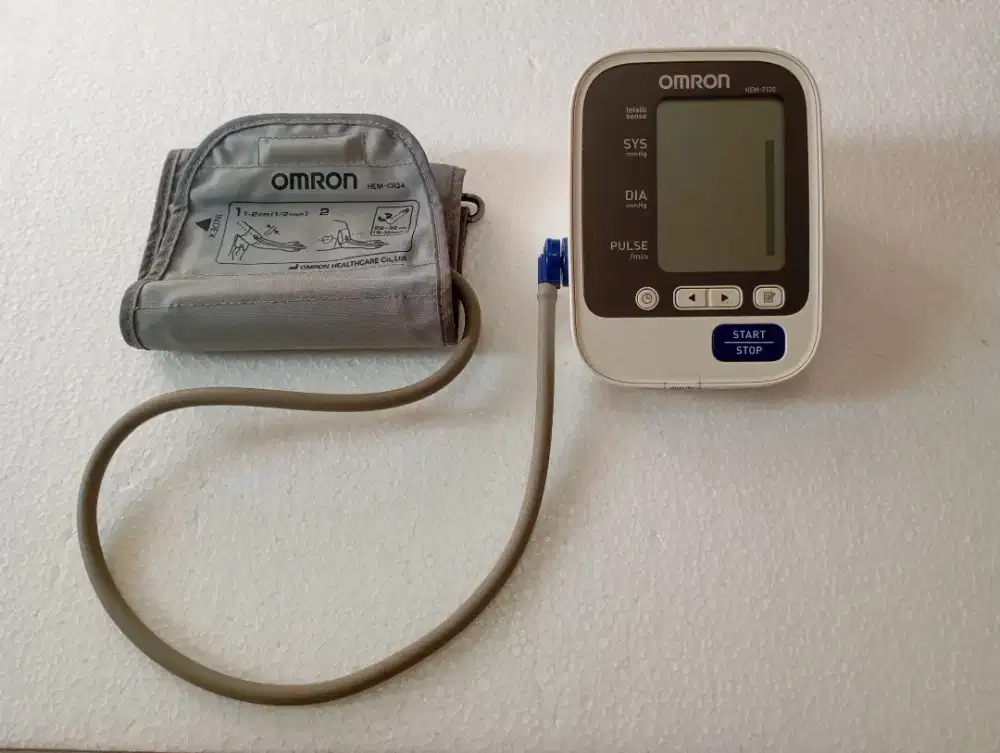 Tensimeter Digital OMRON HEM-7130