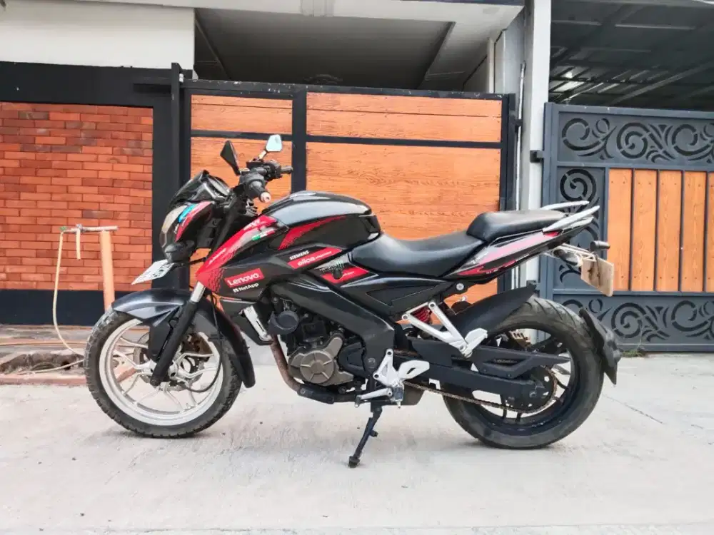 Kawasaki bajaj 200cc mesin halus siap pakai di Tangerang