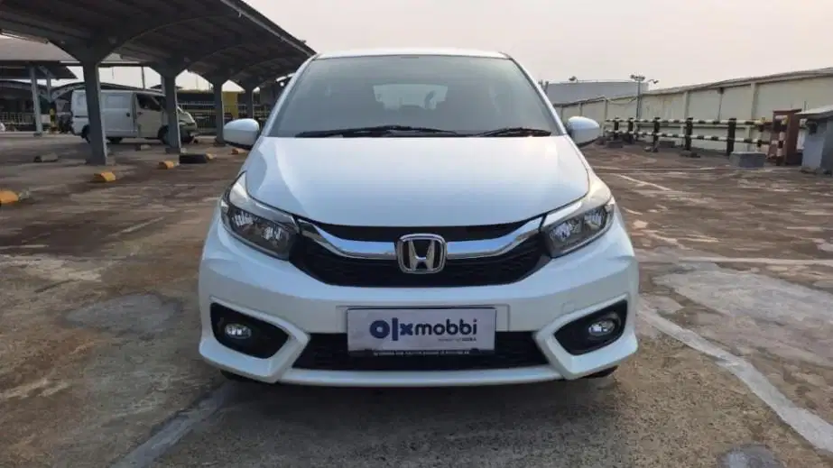 LOW DP Honda Brio Satya 1.2 E Bensin-AT 2020 UOV