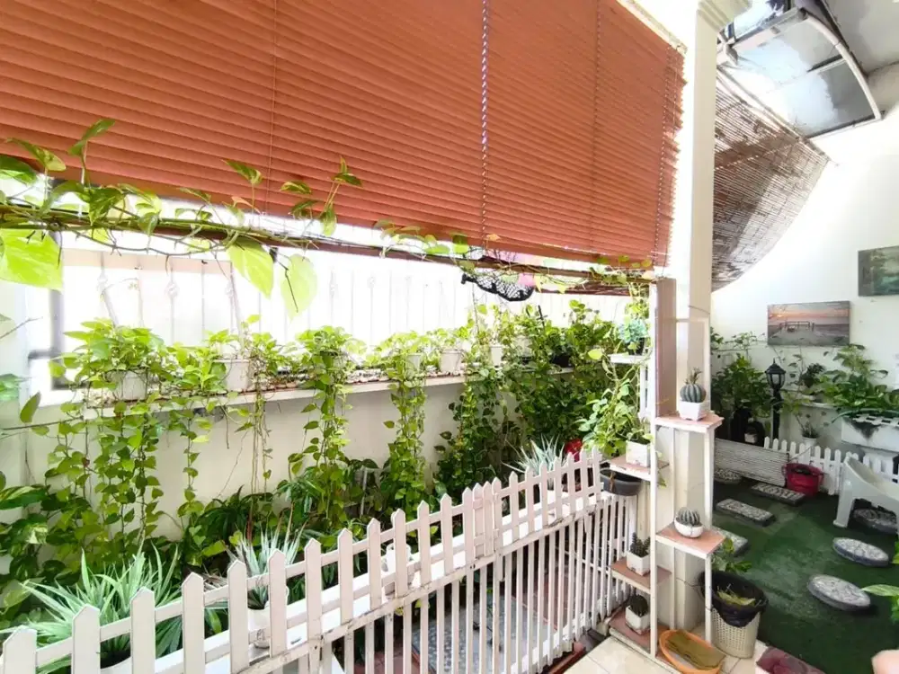 JUAL ATAU DISEWA RUMAH SUTOREJO TIMUR FURNISHED DEKAT PAKUWON CITY MALL