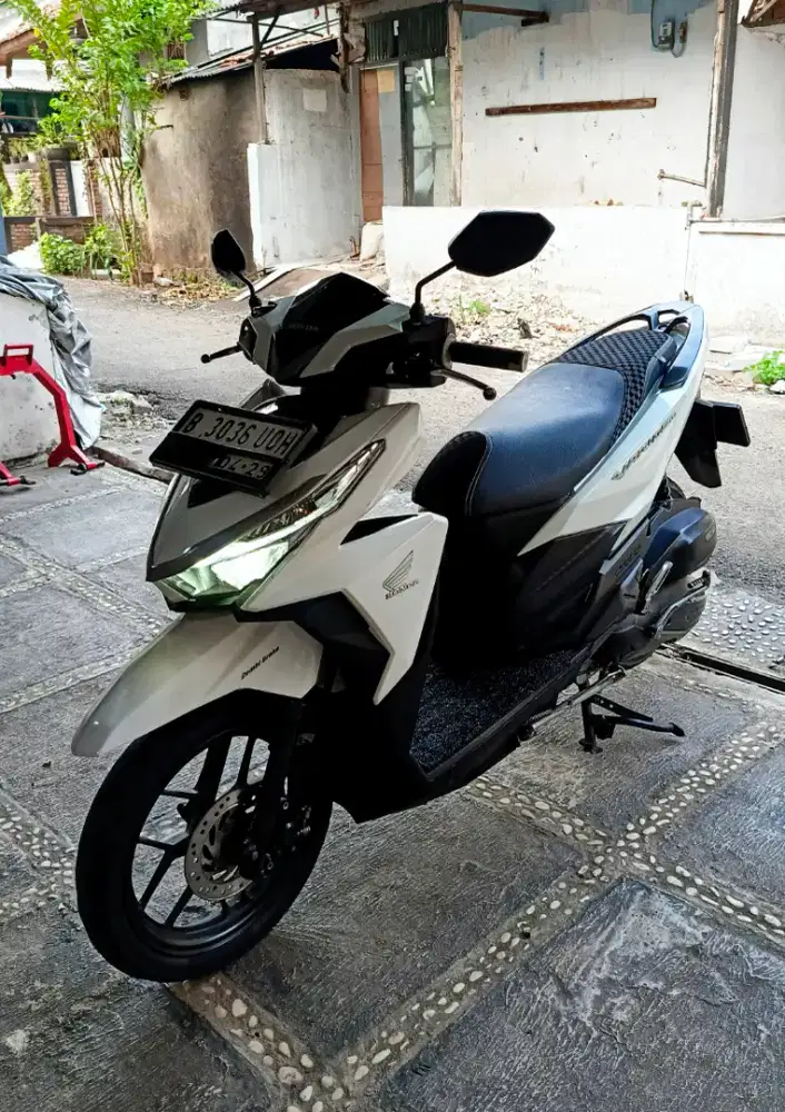 Vario 150 led old putih